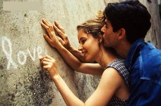 http://www.mabeliam.com/imagenes/1052691311_erotic.JPG
